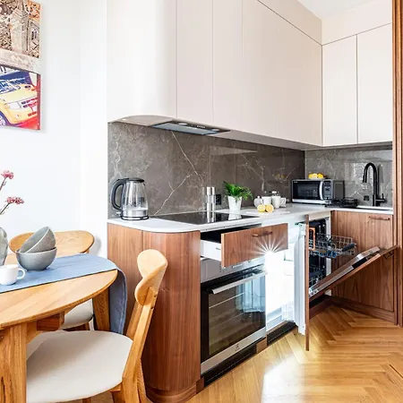 Superapart Branickiego 39