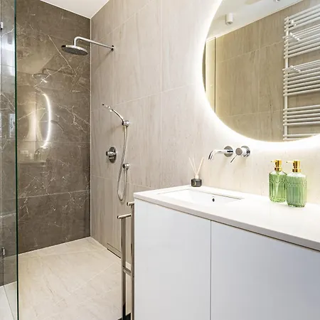 Superapart Branickiego 39 *